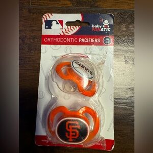 MLB Baby Fanatic San Francisco Giants Orthodontic Pacifier 2 Pack